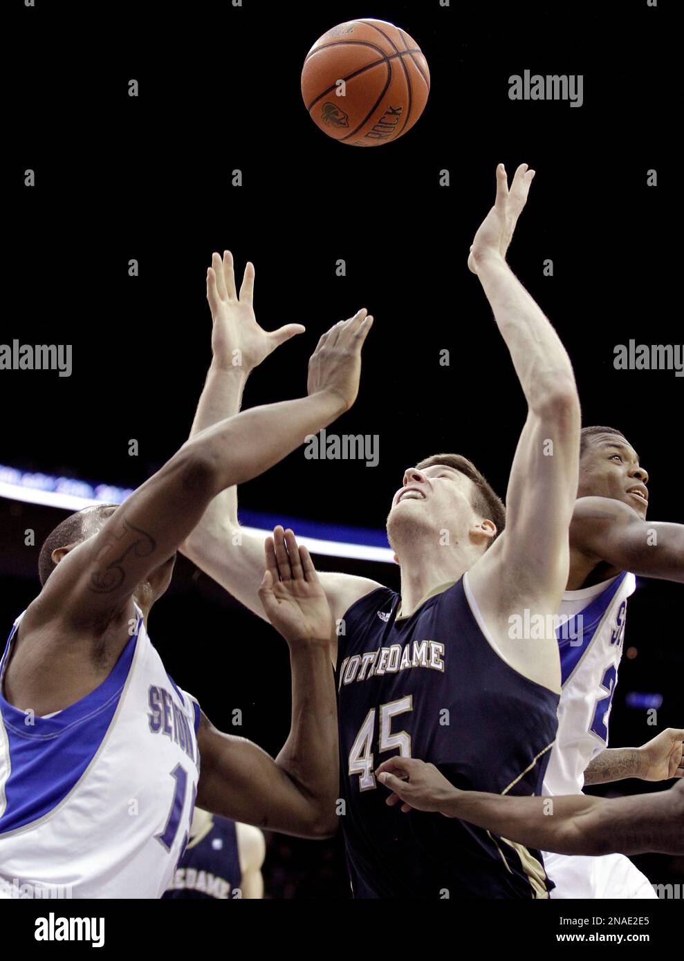 Notre Dame's Jack Cooley (45) competes for a loose ball against Seton