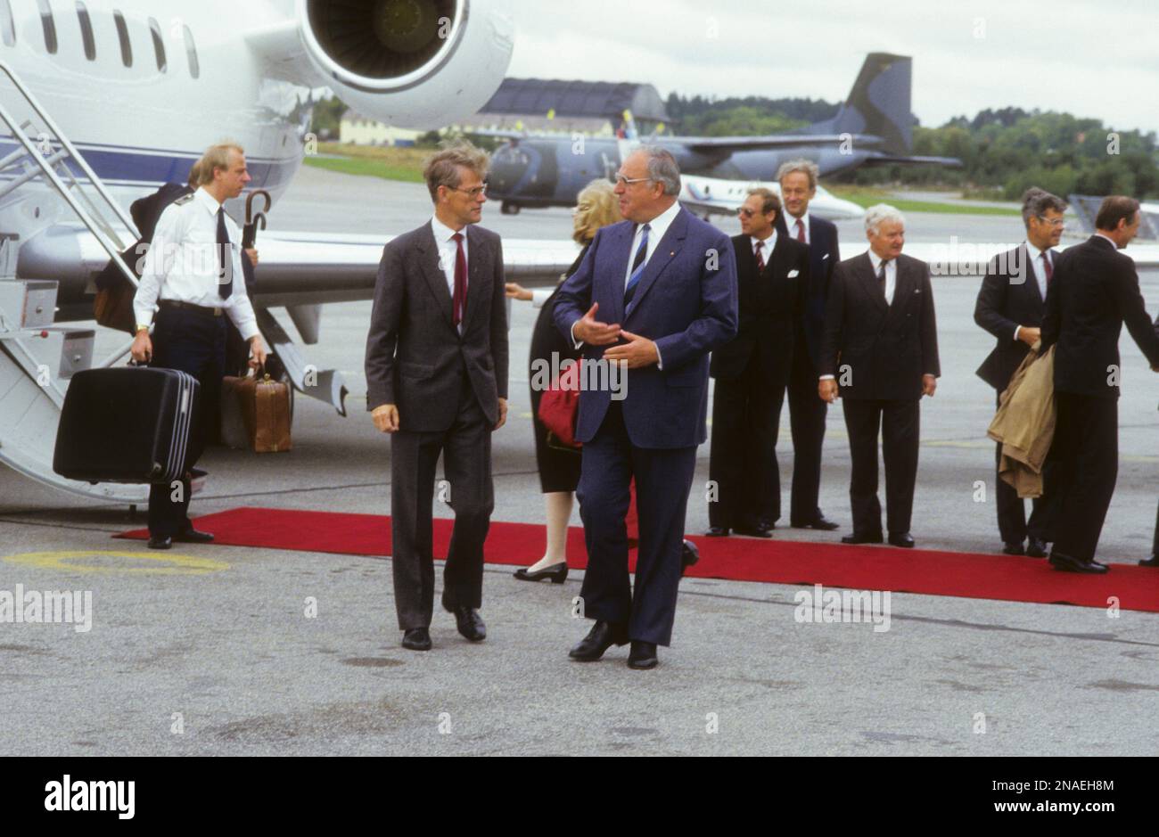 Helmut Kohl German Chancellor and Christian Democrat arrives at Stockholm  Bromma Airport and is met by Ingvar Carlsson Swedish Prime Minister Stock Photo