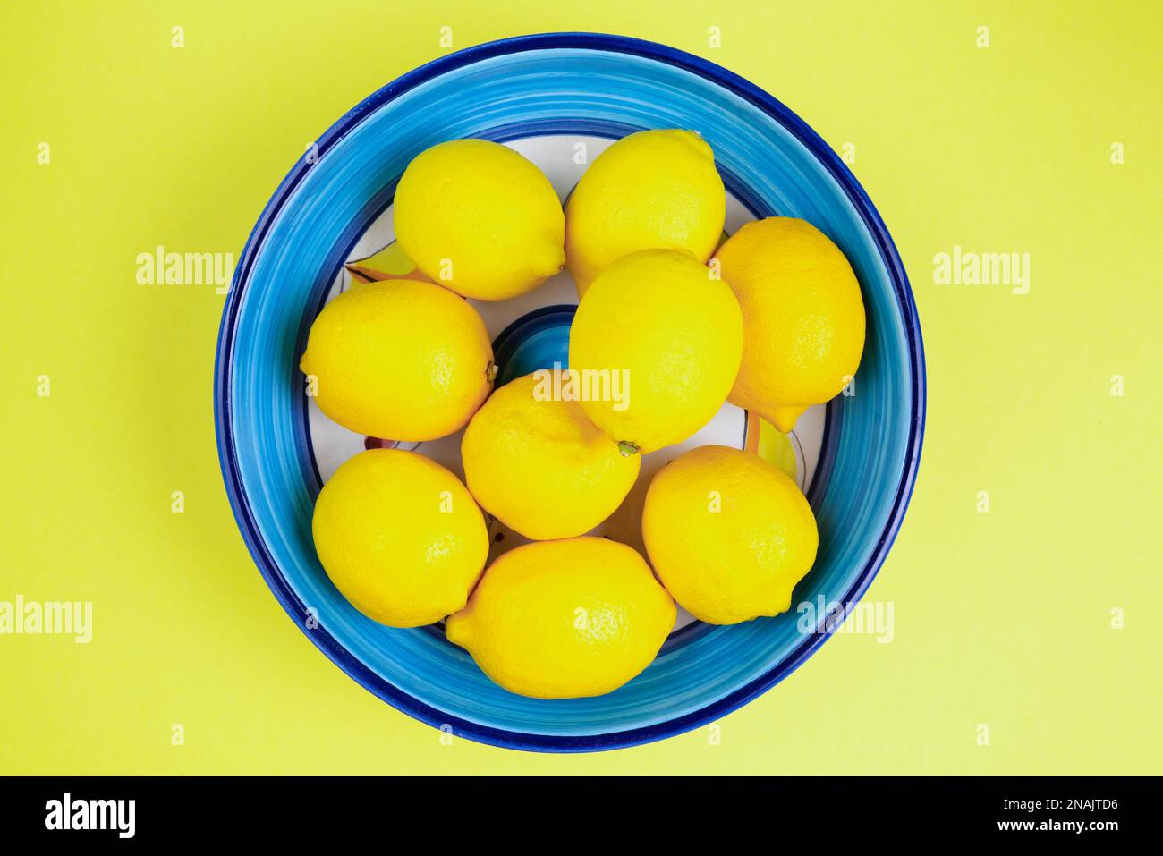 Pottery lemons hi-res stock photography and images - Alamy