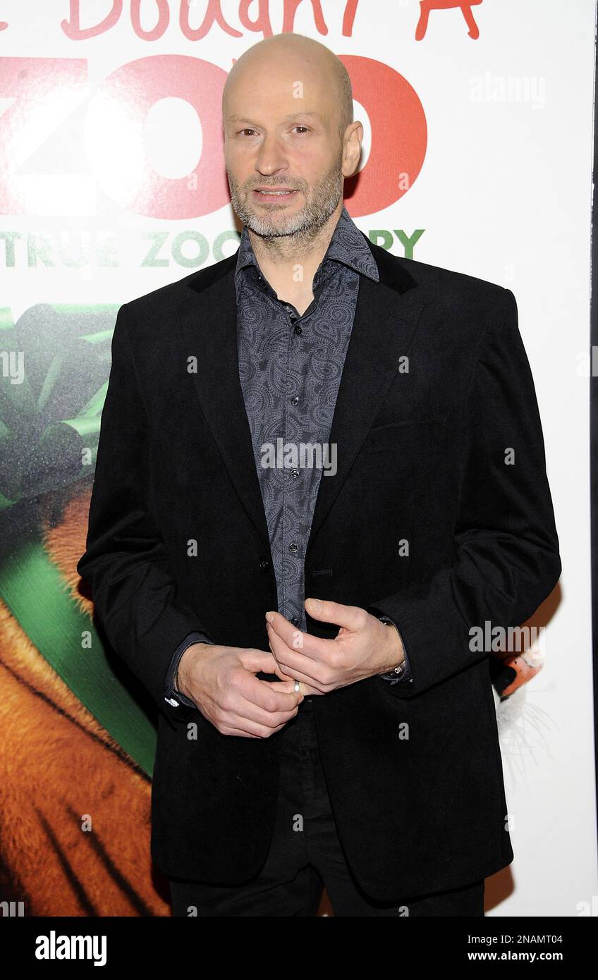 Benjamin Mee attends the premiere of "We Bought A Zoo" at the Ziegfeld