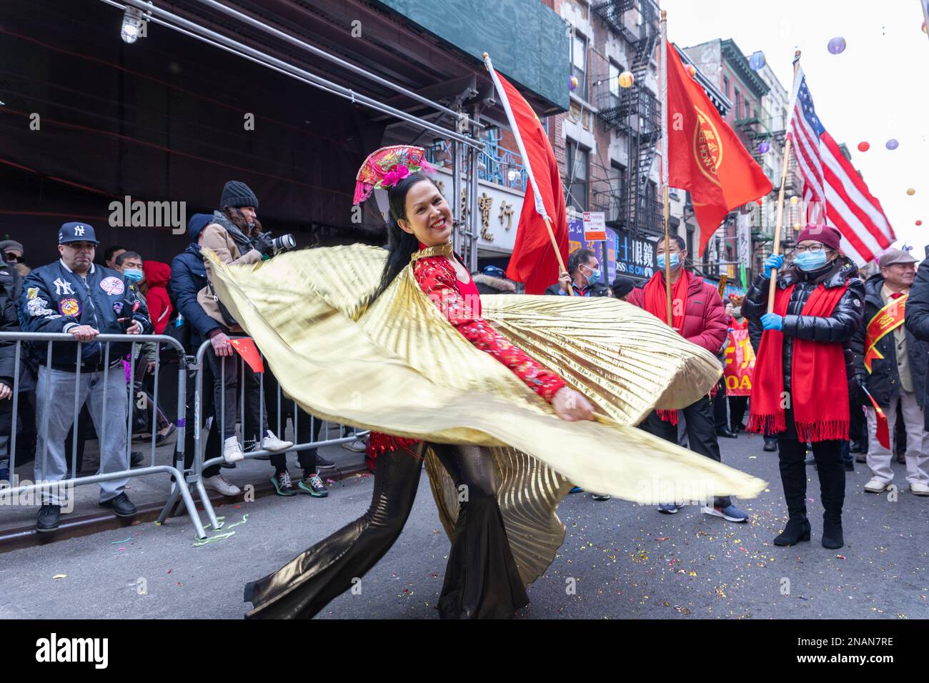 Chinese young people dancing hi-res stock photography and images - Alamy