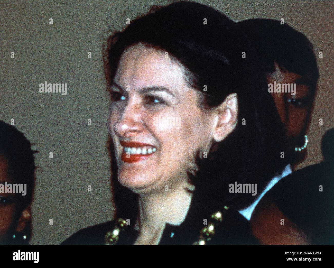 French-Spanish jewelry designer Paloma Picasso celebrates with students of  \, image size:1300x1043
