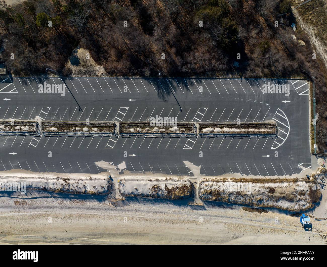 Empty parking lot in new york hi-res stock photography and images - Alamy
