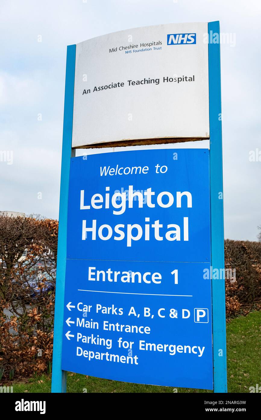 to Leighton Hospital sign in Leighton, Crewe Cheshire UK Stock