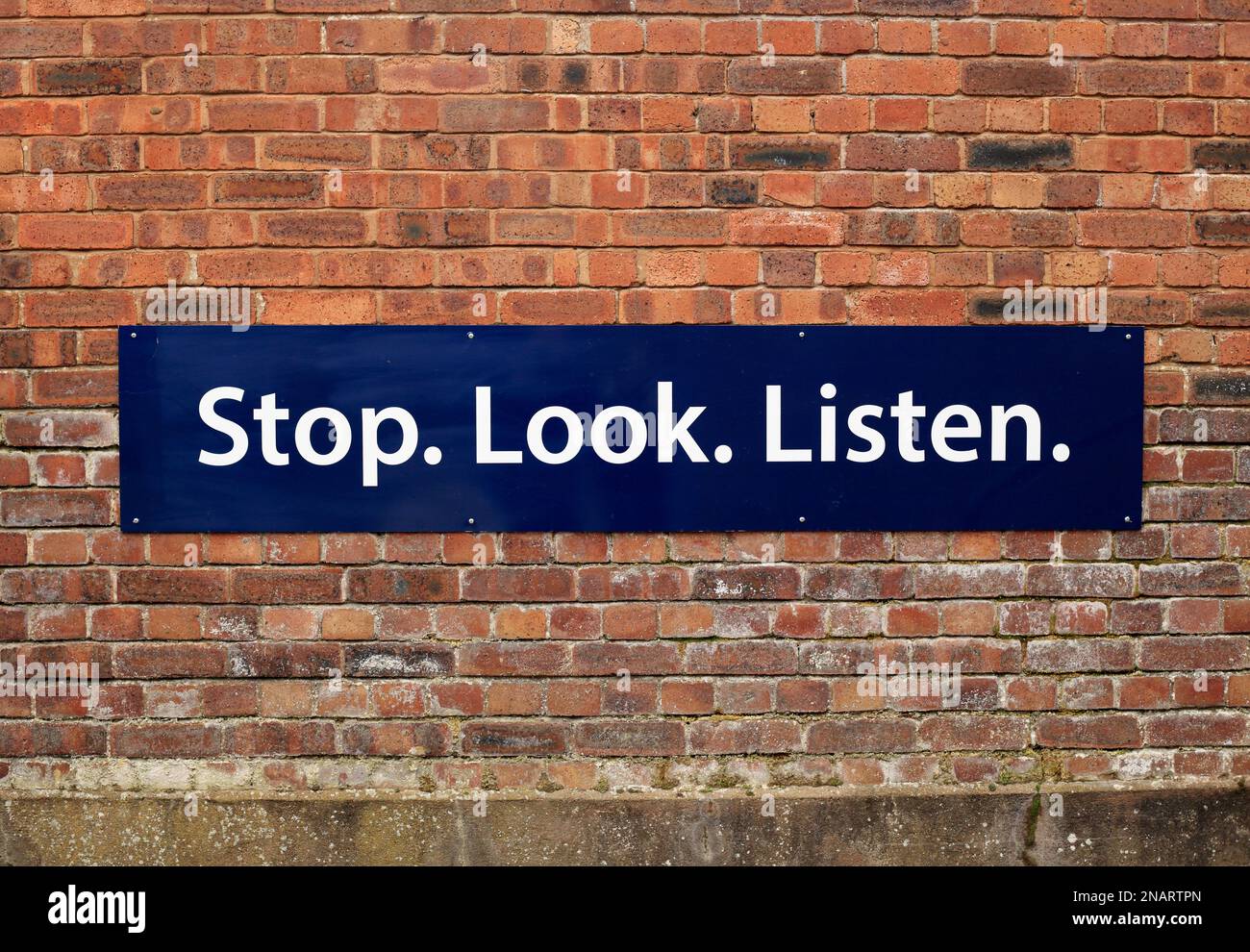 Stop look listen sign hi-res stock photography and images - Alamy