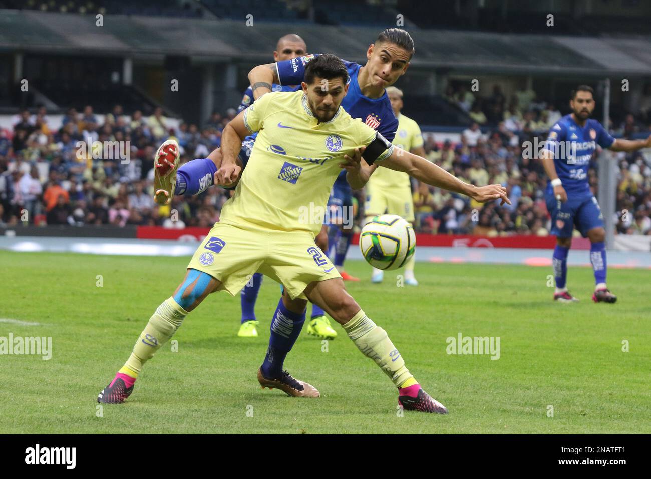 Mexico City, Mexico. 11th Feb, 2023. February 12, 2023 in Mexico City, Mexico: Henry Martín of Club América and Alexis Peña of Necaxa fight for the ball during the America vs Necaxa football match of the closing tournament 2023 at Azteca Stadium. on February 12, 2023 in Mexico City, Mexico. (Photo by Ismael Rosas/ Eyepix Group/Sipa USA) Credit: Sipa USA/Alamy Live News Stock Photo