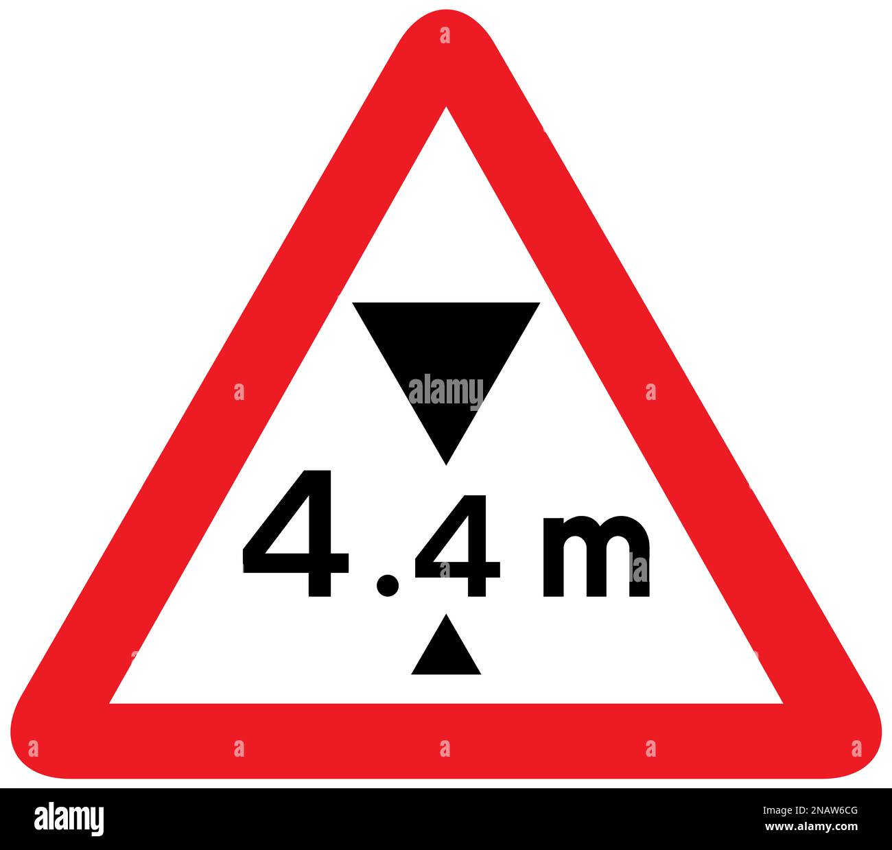 Warning of maximum headroom of arch bridge or overhanging structure