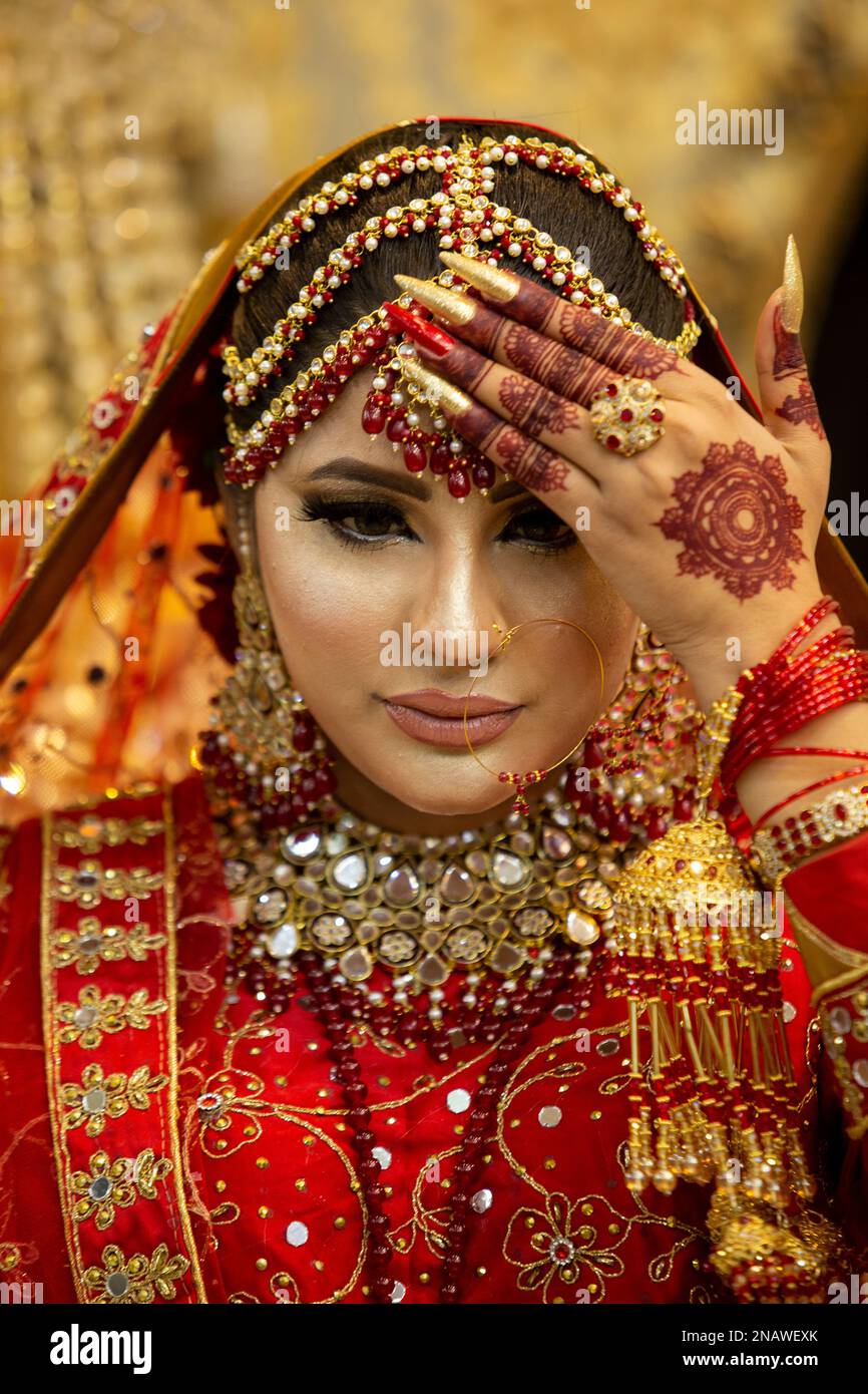 Pakistani wedding shop bangles
