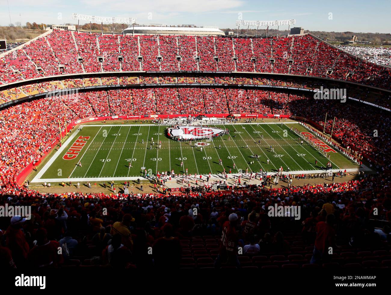 Fans fill Arrowhead Stadium before an NFL football game between the Kansas  City Chiefs and the Denver Broncos Sunday, Nov. 13, 2011, in Kansas City,  Mo. (AP Photo/Charlie Riedel Stock Photo - Alamy