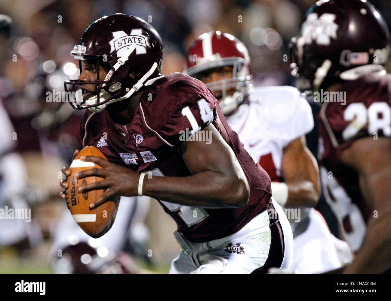 Mississippi State quarterback Chris Relf (14) runs upfield in the