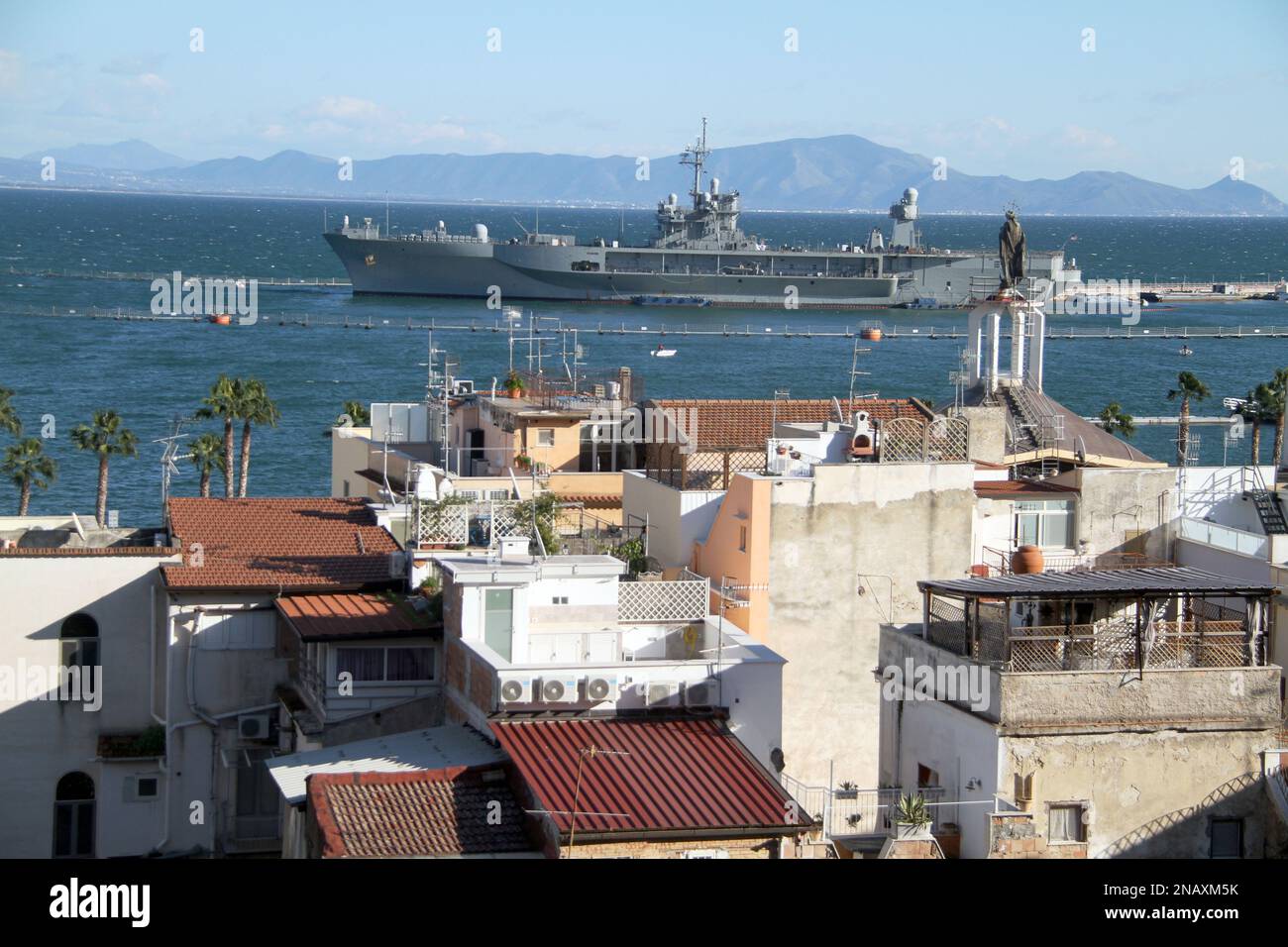 The flagship of the U.S. 6th Fleet, USS Mount Whitney, homeported in Gaeta, Italy Stock Photo