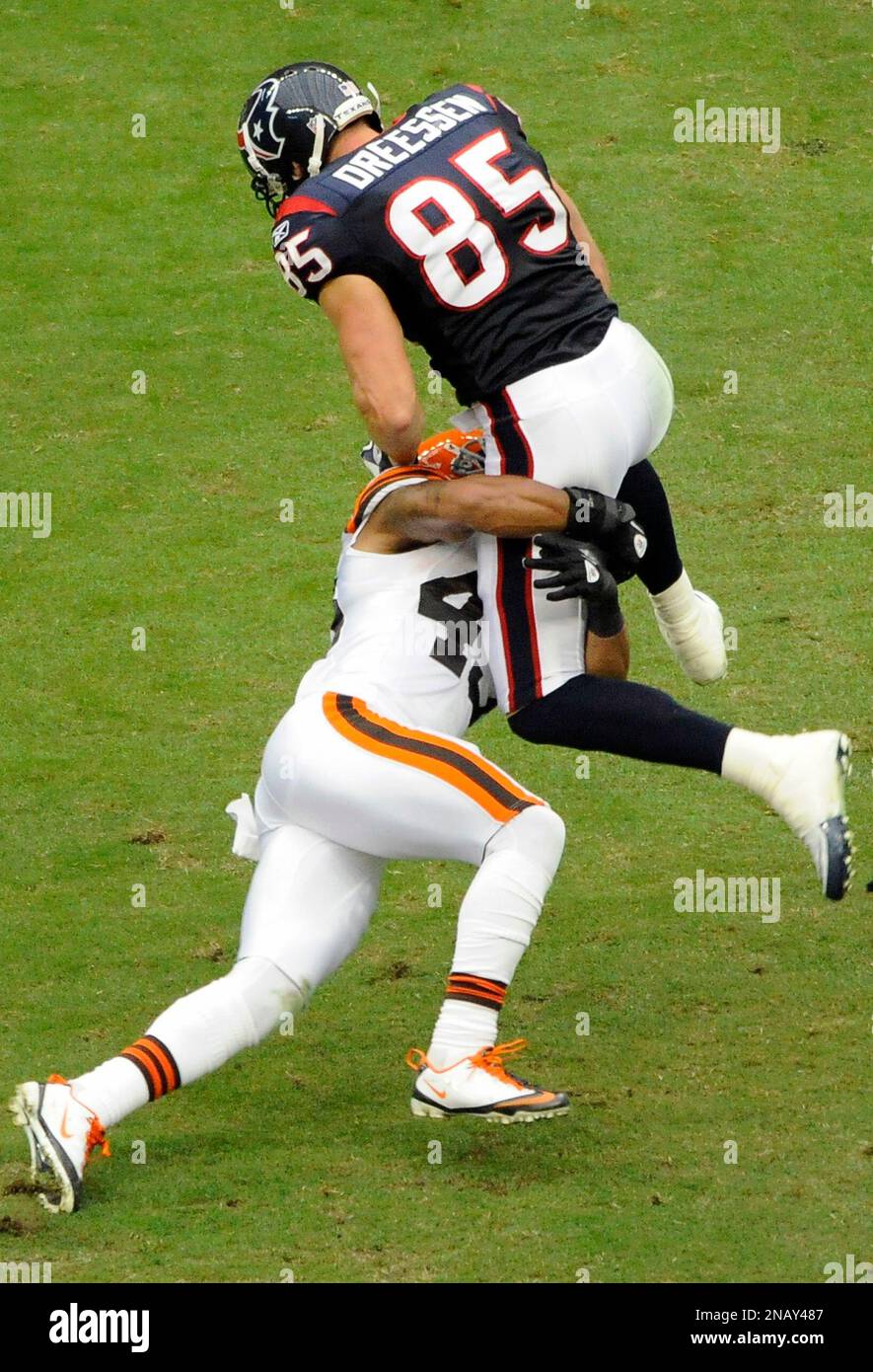 Las Vegas, Nevada, USA. 6th Feb, 2022. Baltimore Ravens tight end Mark  Andrews (89) celebrates after a touchdown reception with Cleveland Browns  offensive line Joel Bitonio (75) during the NFL Pro Bowl