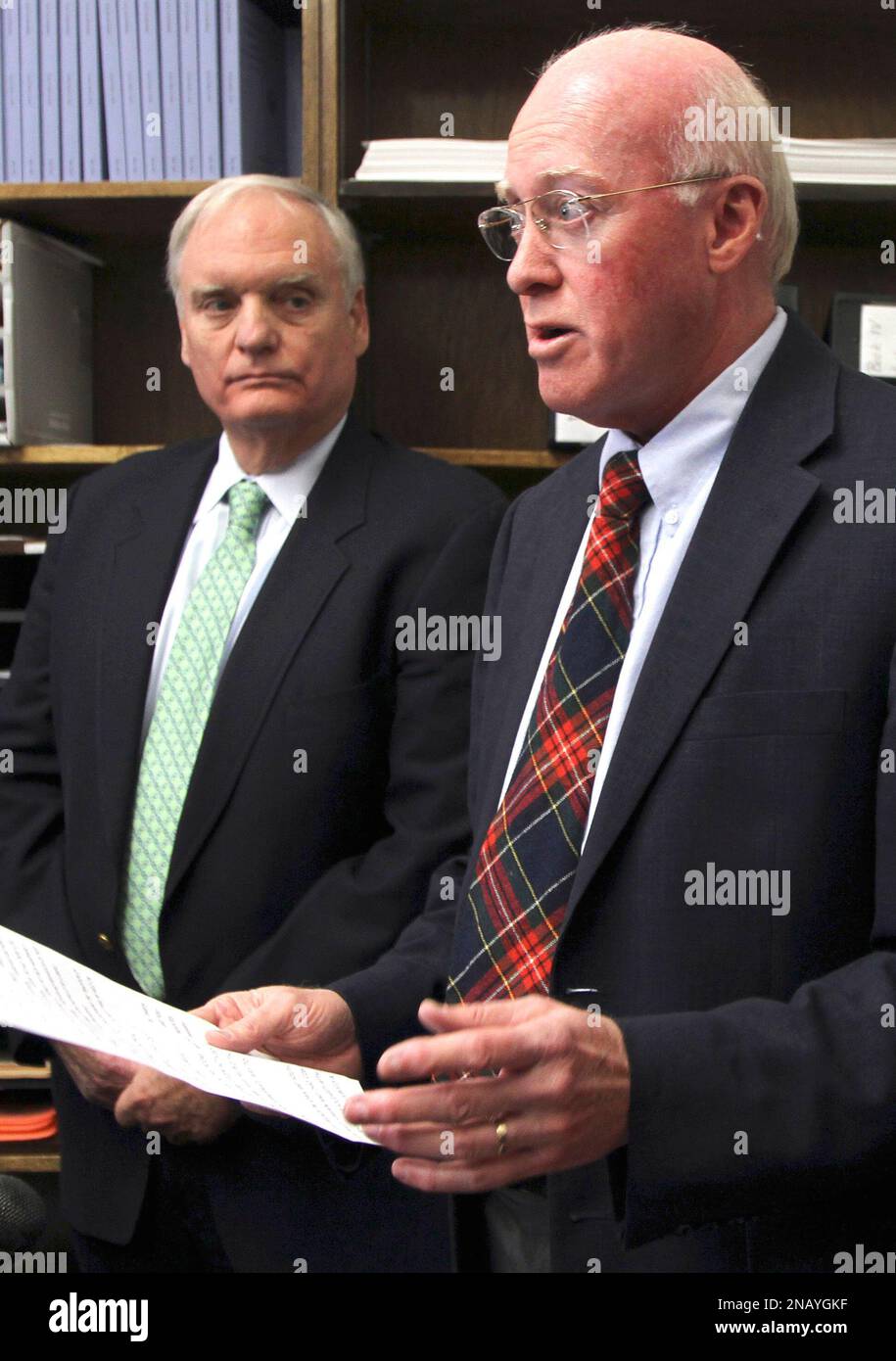 With supporters of New Hampshire's Firstinthenation presidential