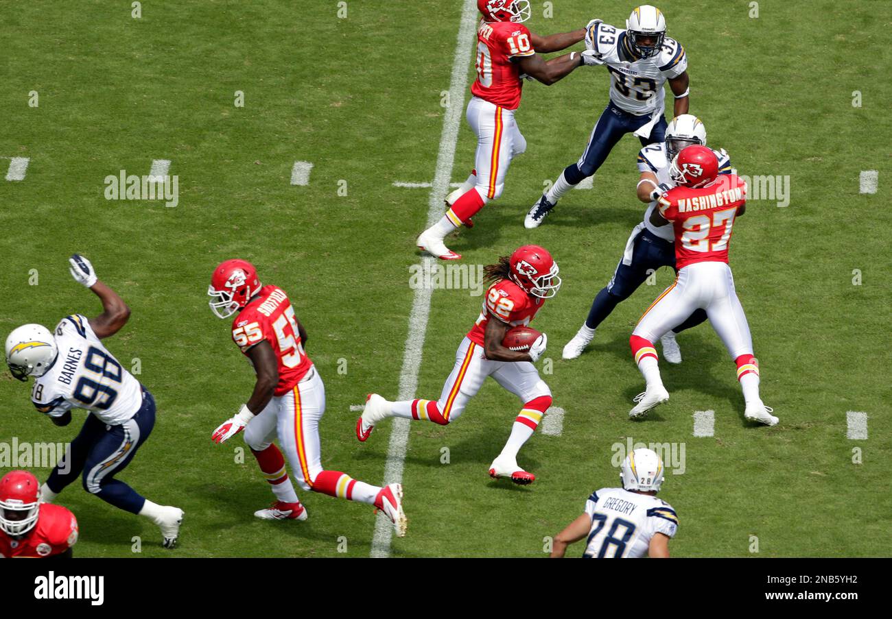 Kansas City Chiefs kick returner Dexter McCluster runs upfield on the