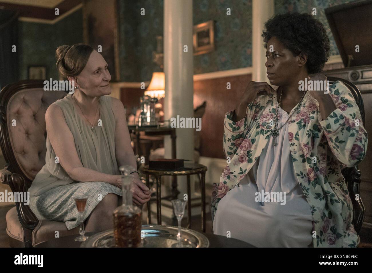 MAYFAIR WITCHES, (aka ANN RICE'S MAYFAIR WITCHES), from left: Beth ...