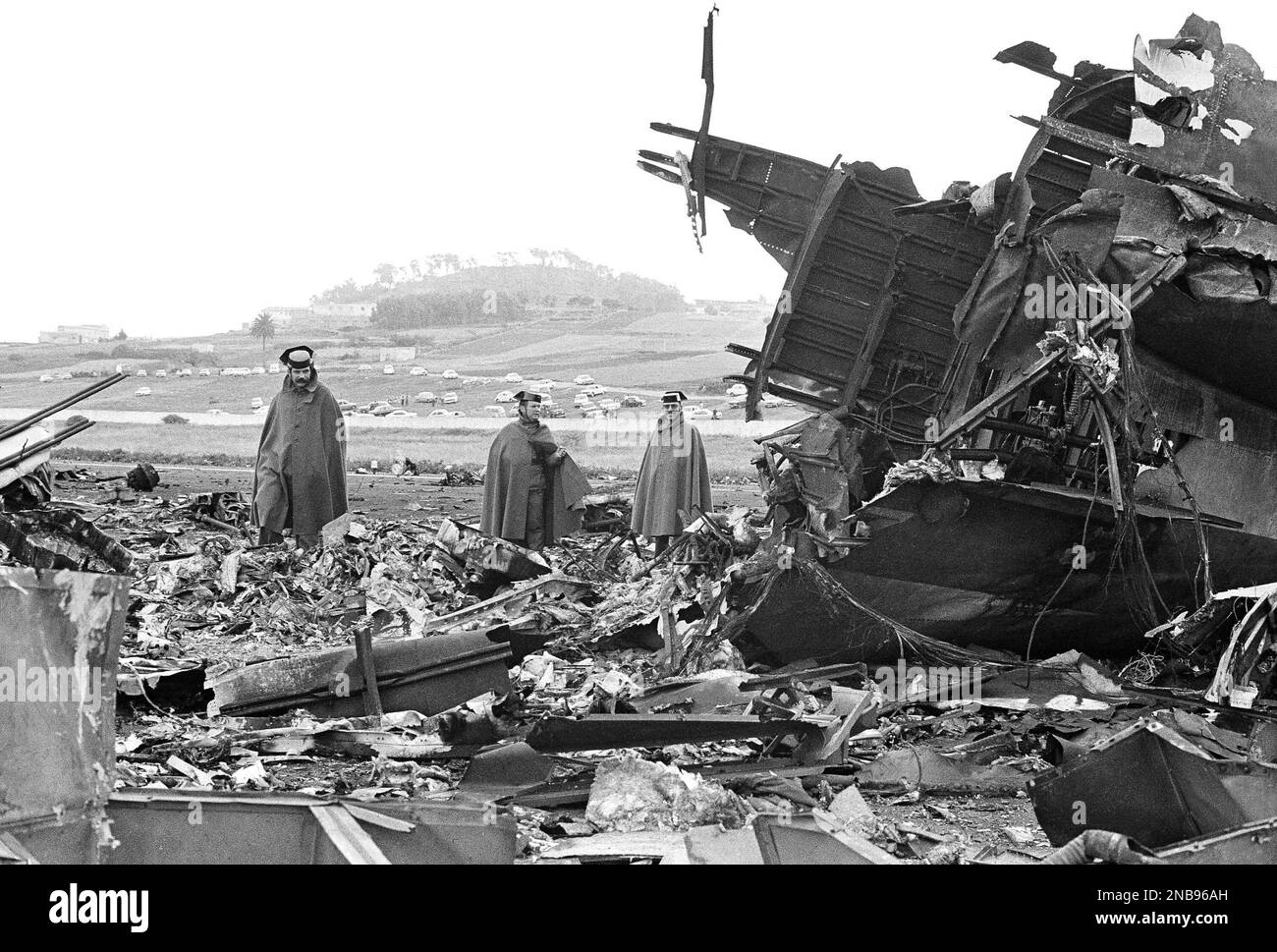 Spanish Civil Guard survey debris from the world’s worst air disaster
