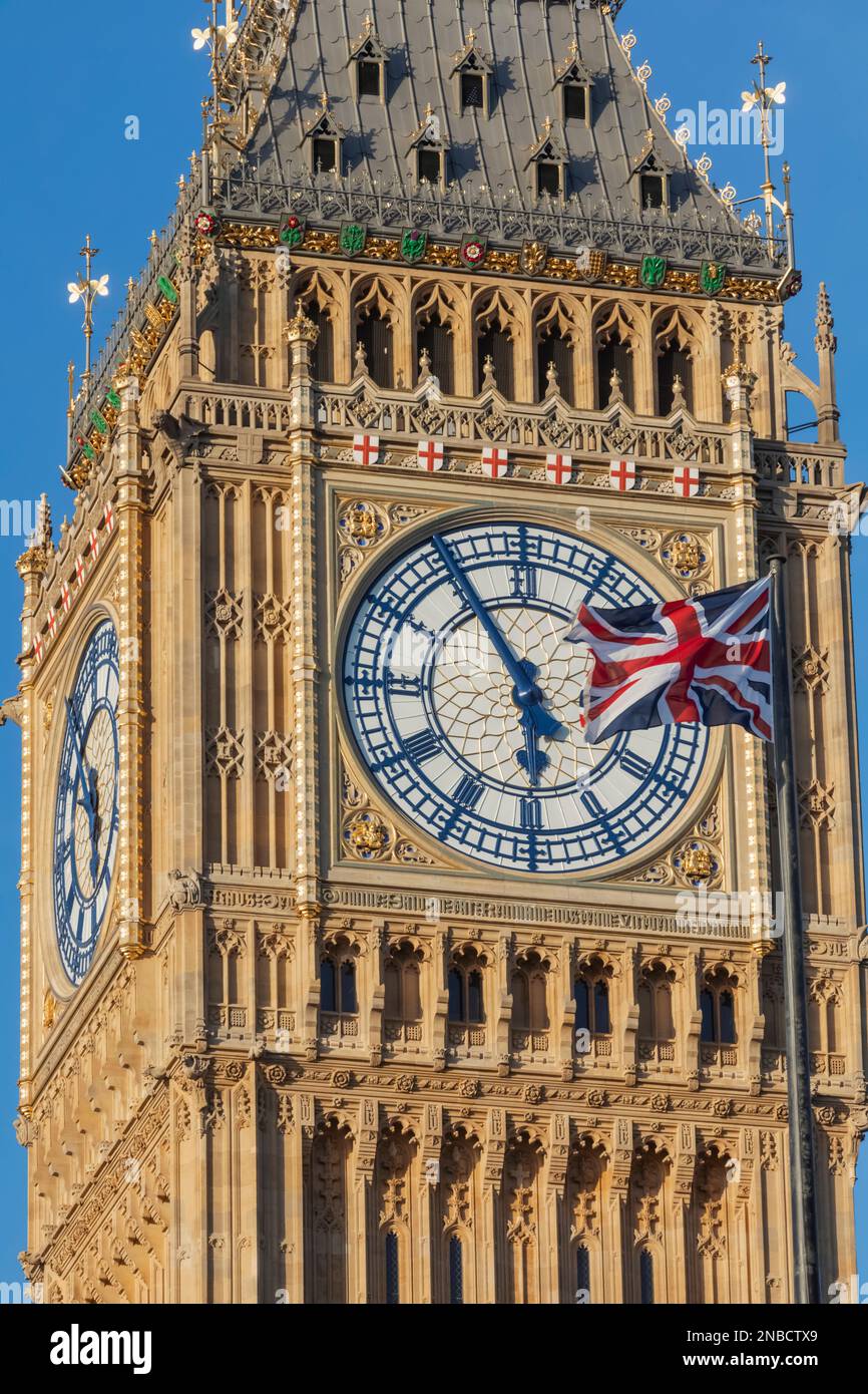 London Schneekugel Mit Big Ben & Union Jack – 6,3x6,3x8,9 Cm Souvenir Mit Tower Bridge, Doppeldecker & Telefonzelle