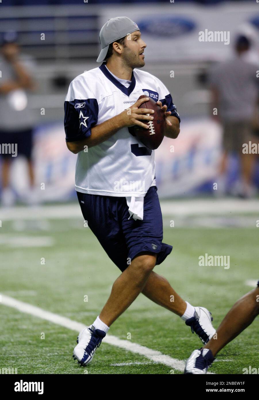 Tony romo sneakers 2025