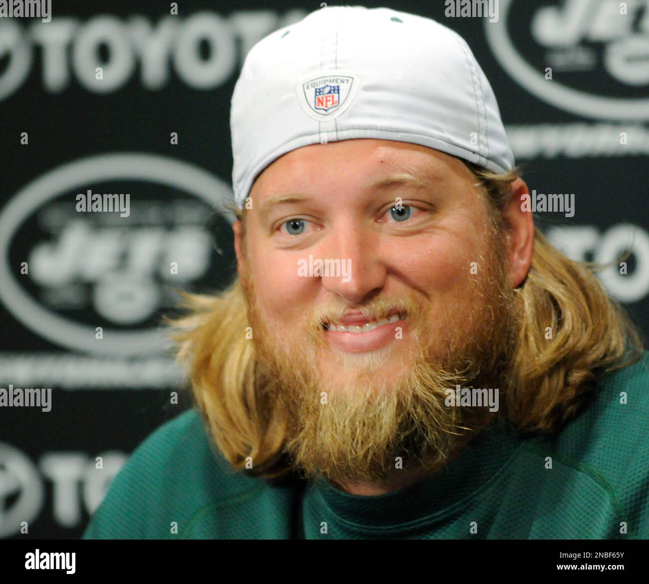 New York Jets center Nick Mangold speaks to the media during a news ...