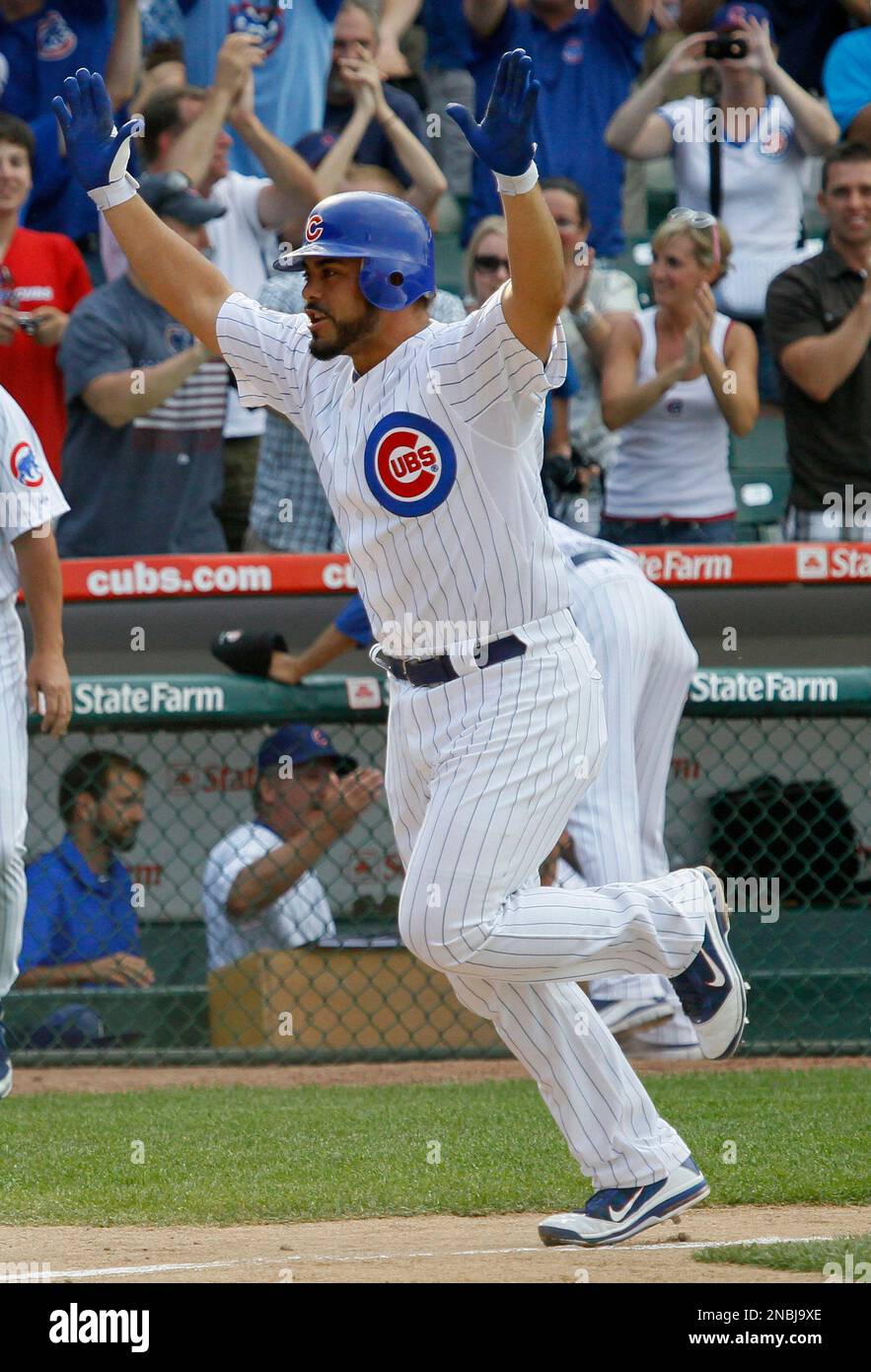 Ramirez comes through in pinch for Cubs win over Giants