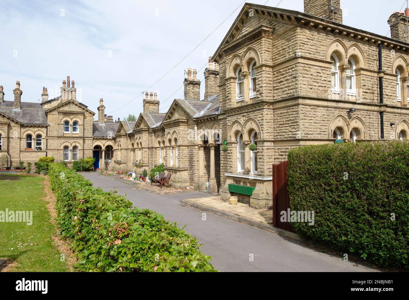 Italianate-style Almshouses in Saltaire, Bradford, UK, built 1868 by Titus Salt Stock Photo
