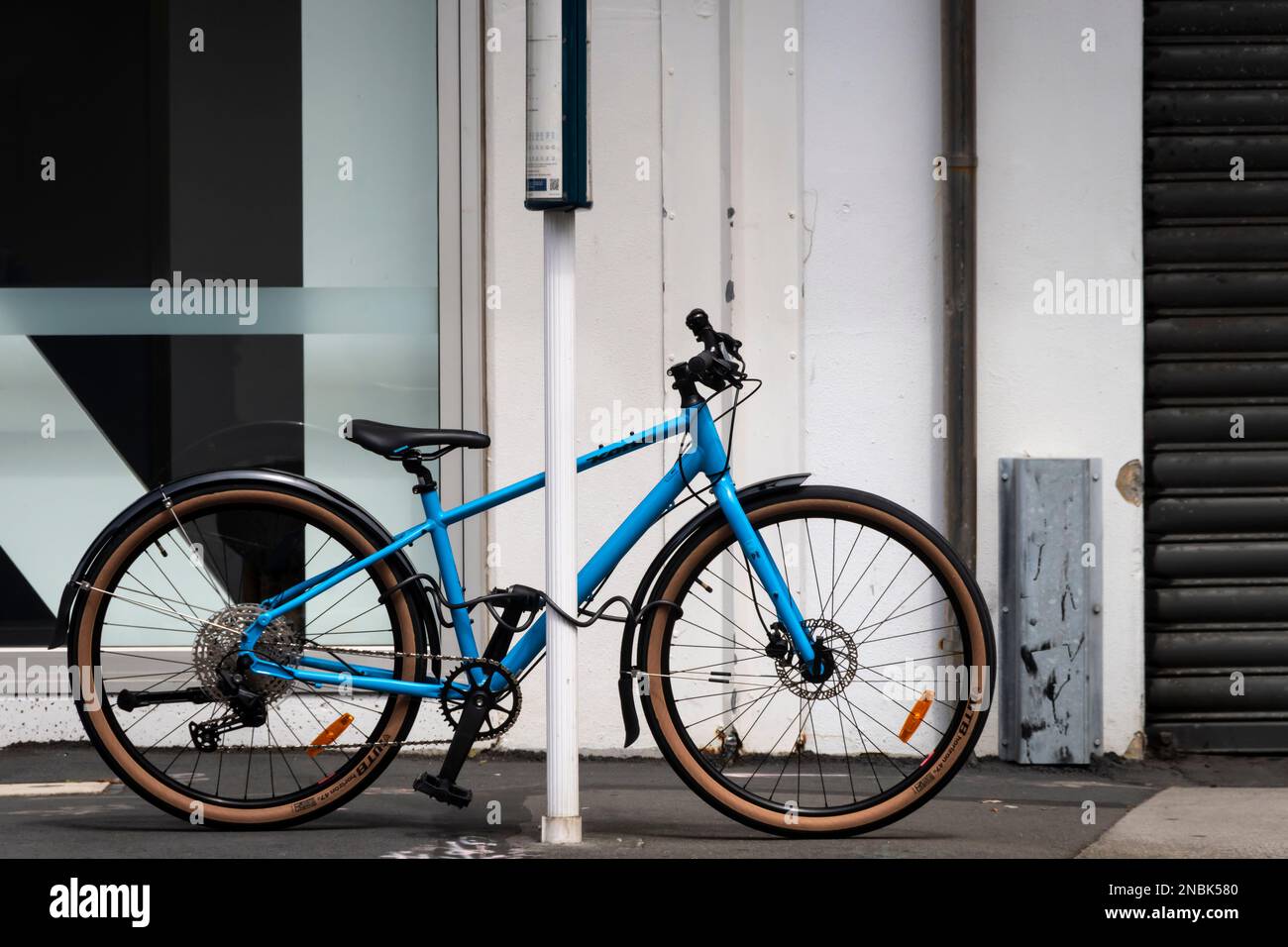 Blue bicycle hi-res stock photography and images - Alamy