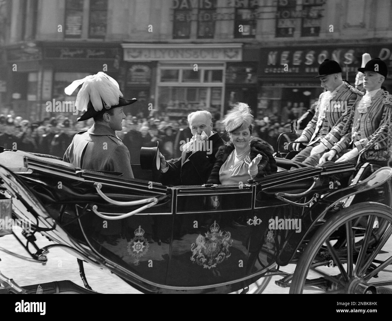 Madame Lebrun photographiée à bord du 'Normandie', en France en 1935