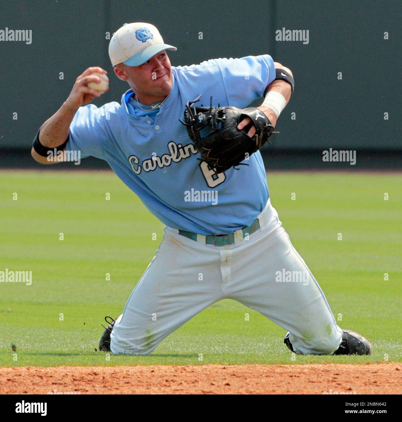North Carolina shortstop Levi Michael makes a play from his knees during the third inning