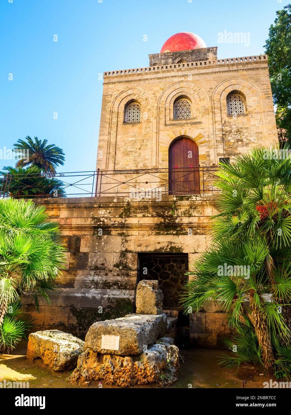 Arab norman byzantine style facade hi-res stock photography and images ...