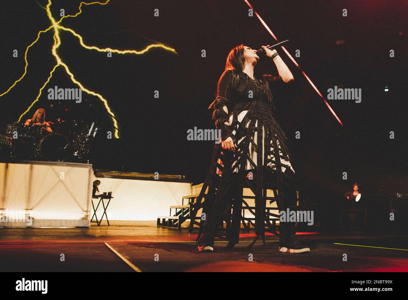 Evanescente in concerto al Forum di Assago di Milano per il Worlds Collide Tour Stock Photo