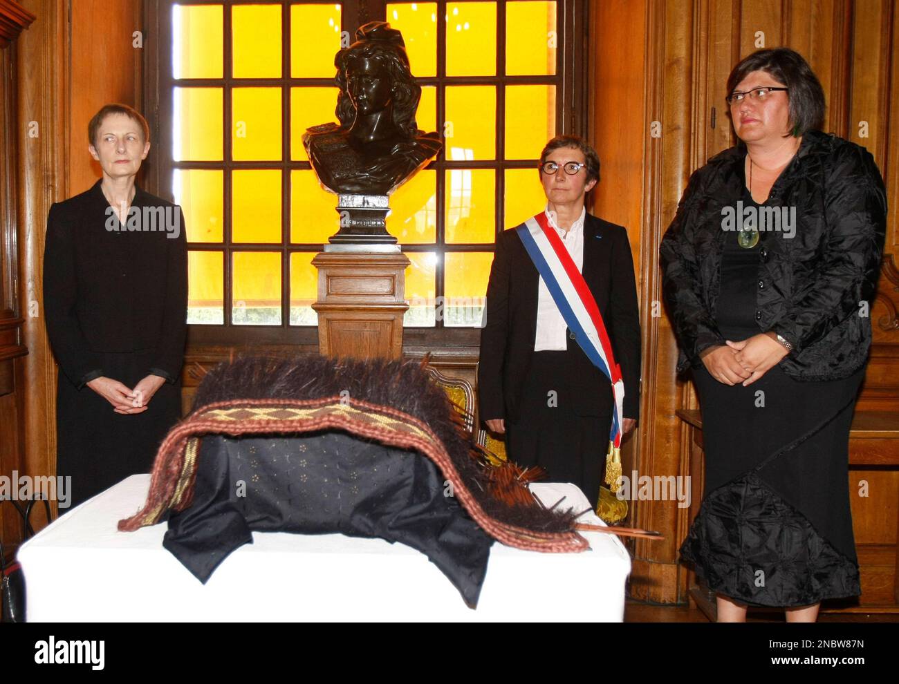 New Zealand #39 s Ambassador to France Rosemary Banks left Rouen mayor