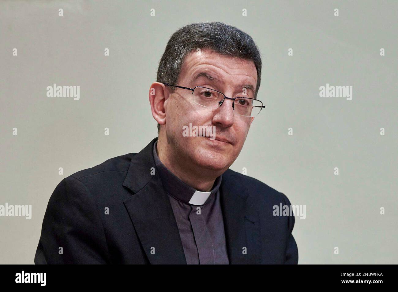 The new auxiliary of Barcelona, David Abadías, gives a press