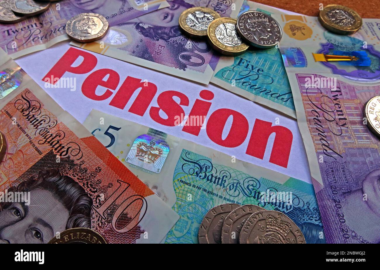 Pensions in England & Wales, making contributions, investment of cash Stock Photo