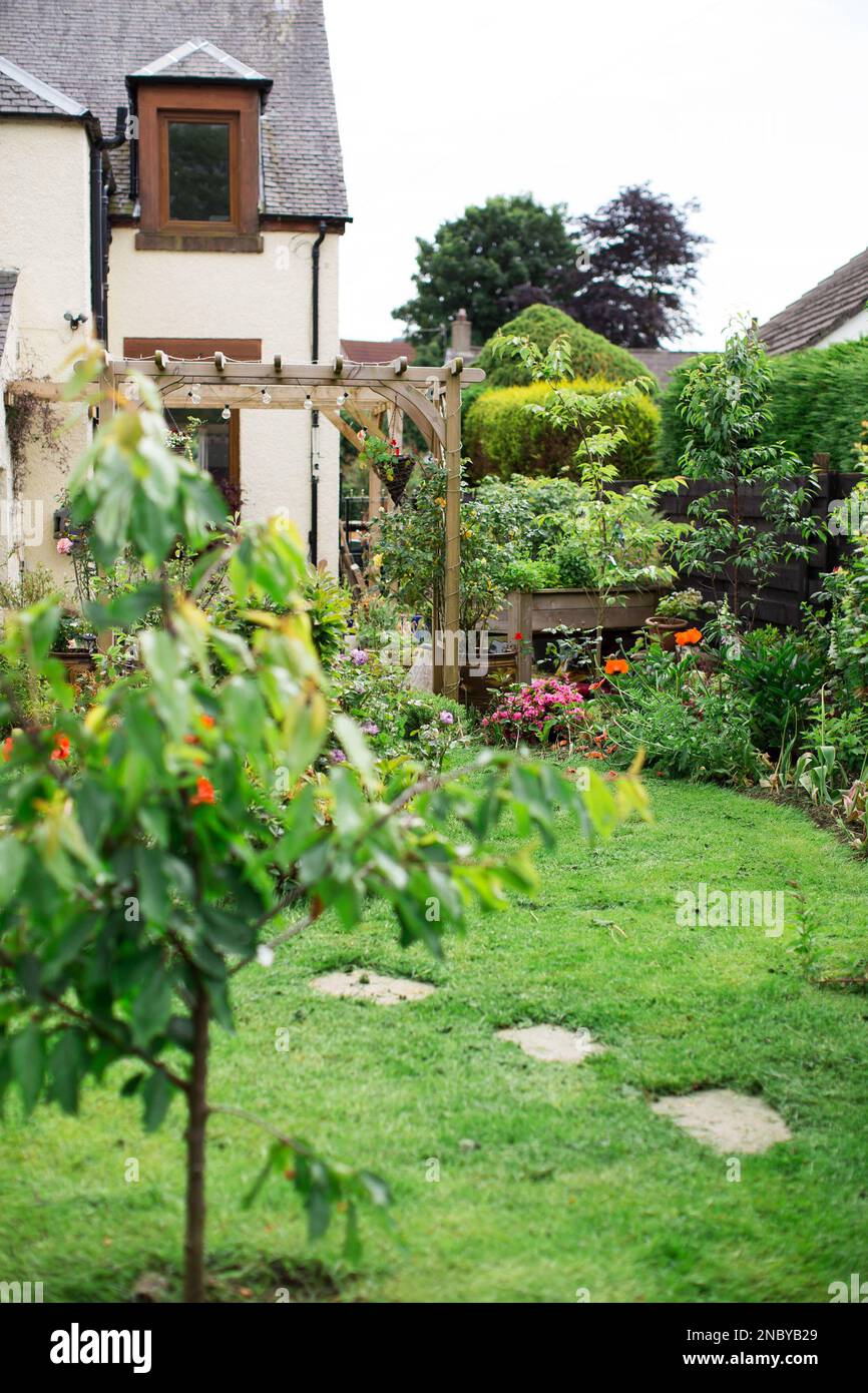Stepping Stone Garden Path 1 Stock Photo - Alamy