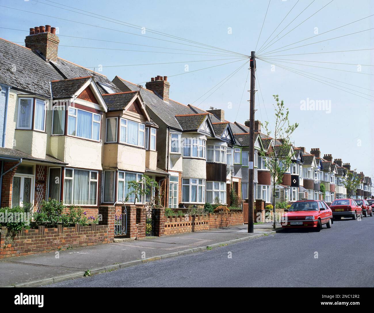 1960s houses uk hi-res stock photography and images - Alamy