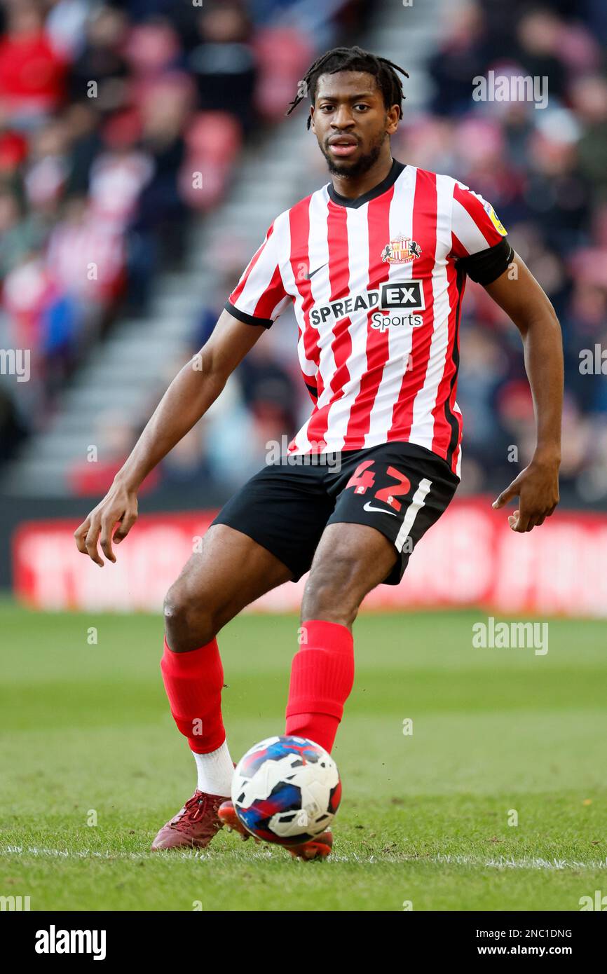 Sunderland's Aji Alese on the ball during the Sky Bet Championship