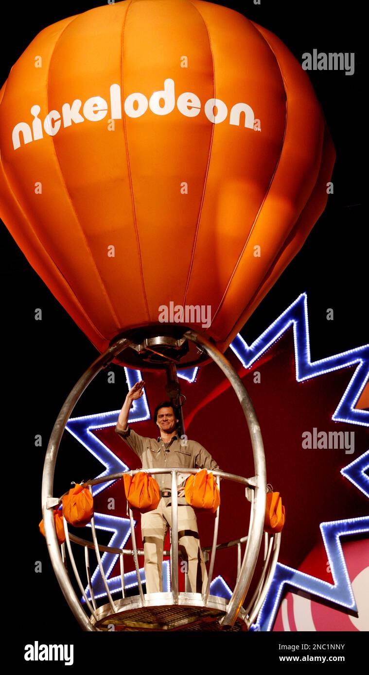 Jim Carey descends onto the stage at Nickelodeon's 24th Annual Kids