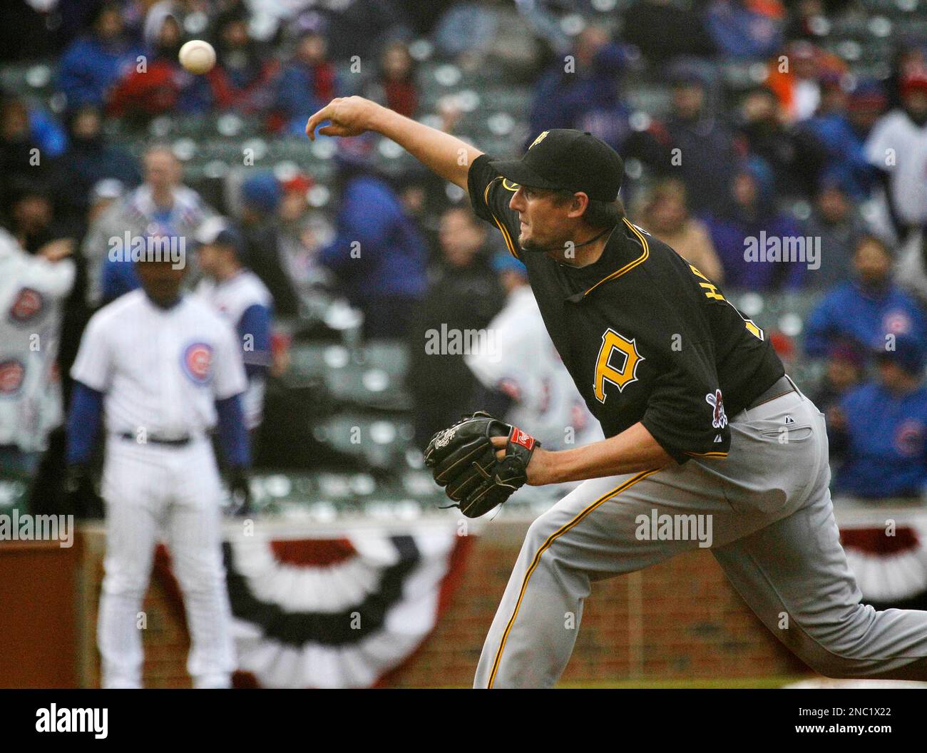 Pittsburgh Pirates relief pitcher Joel Hanrahan delivers during the ...