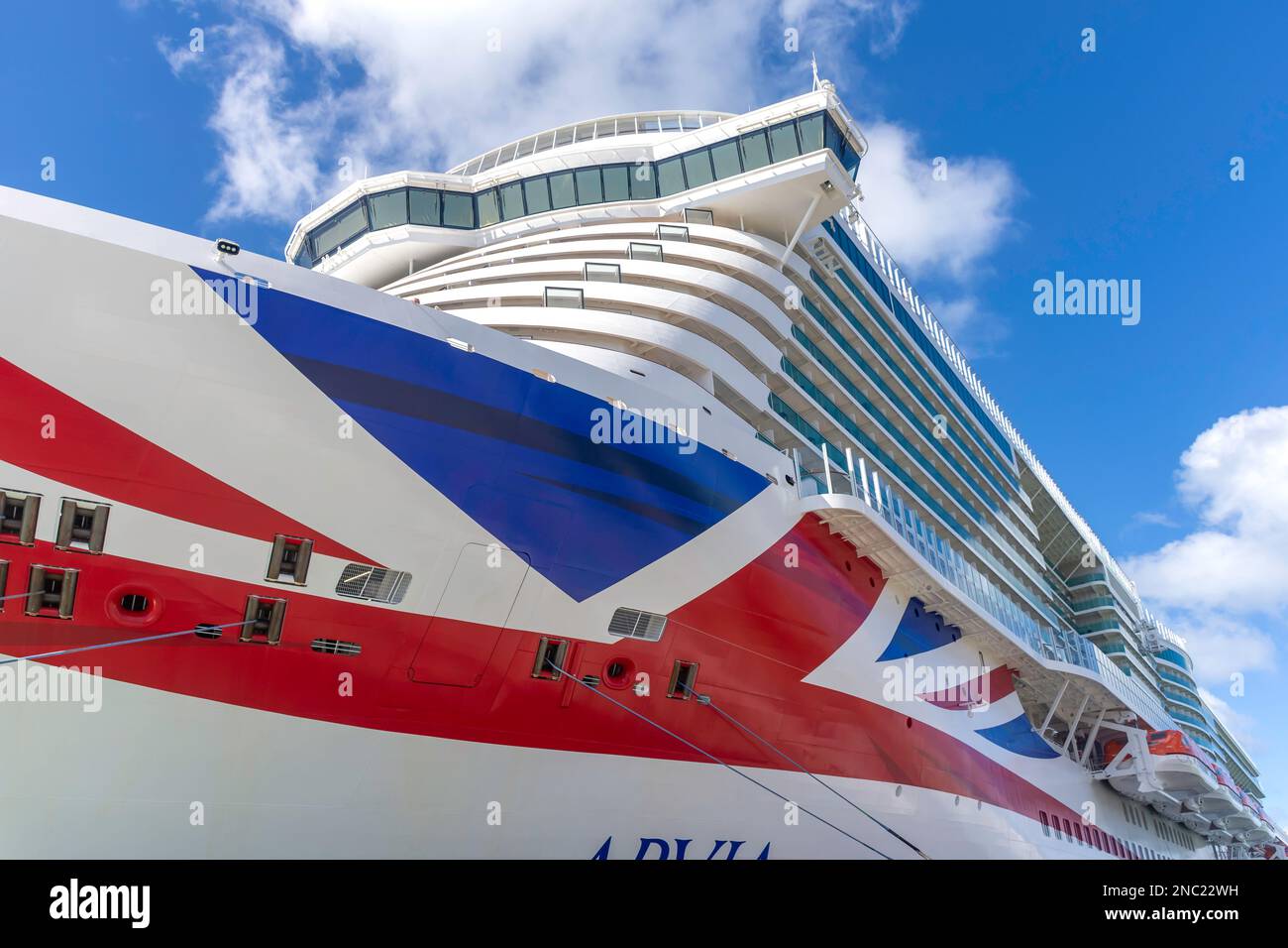 P&O Arvia Cruise Ship berthed in dock, St John’s, Antigua, Antigua and Barbuda, Lesser Antilles, Caribbean, Caribbean Stock Photo