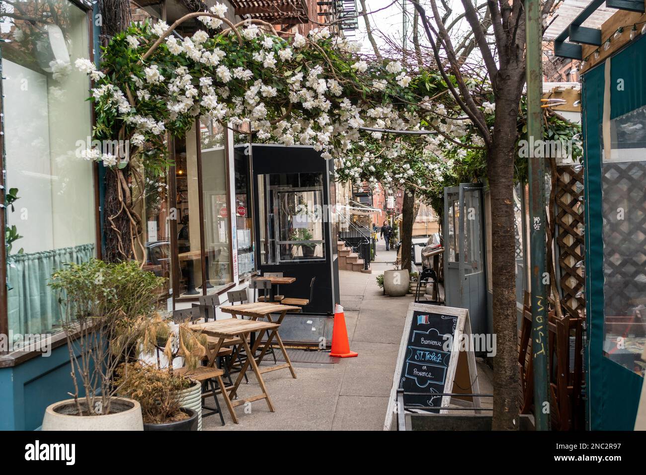 Dining sheds hires stock photography and images Alamy