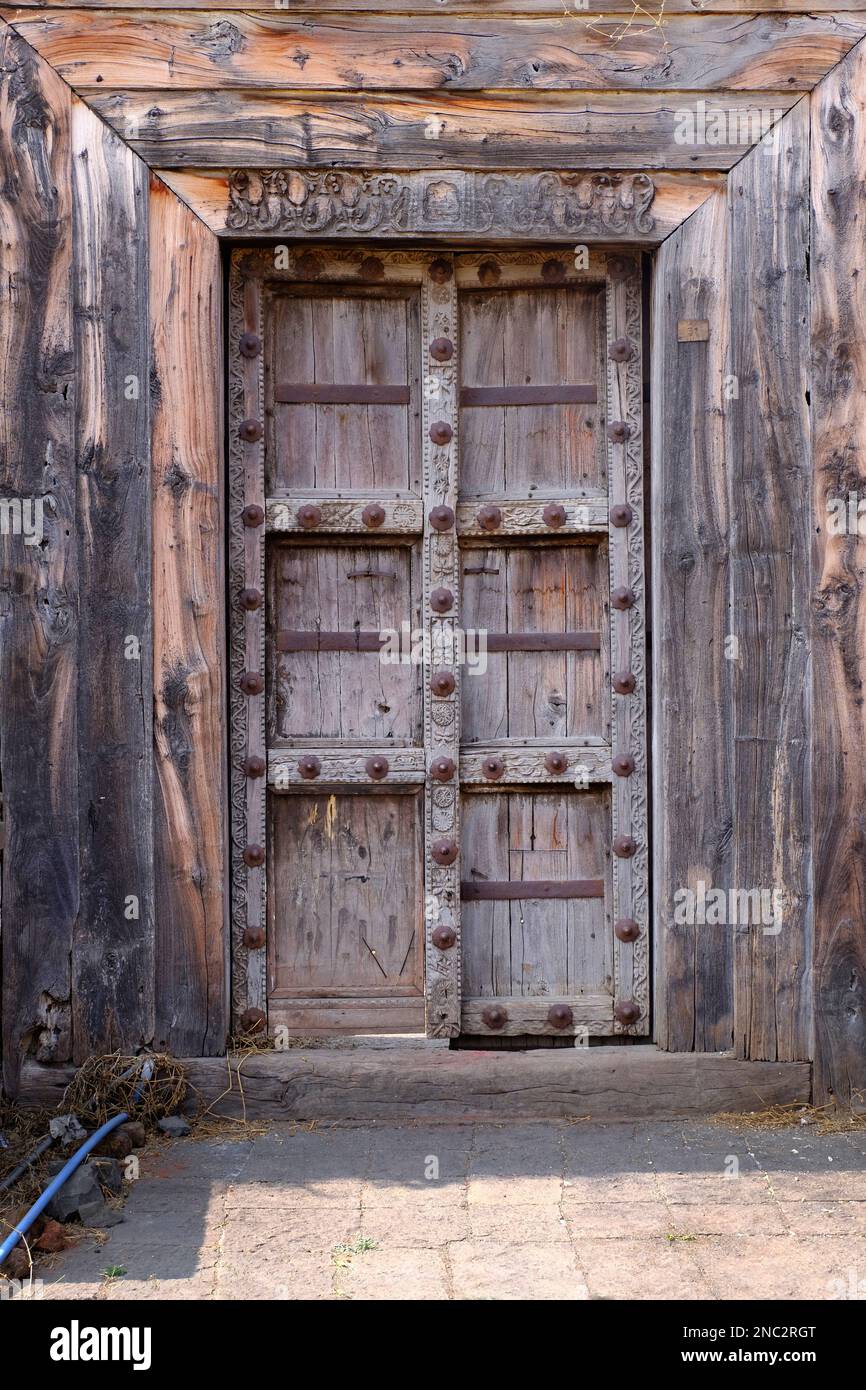 ancient Indian door, old vintage Indian door, wooden carved door Stock ...