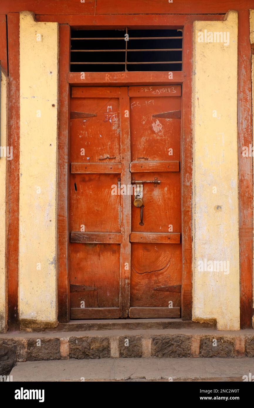 Indian door hi-res stock photography and images - Alamy