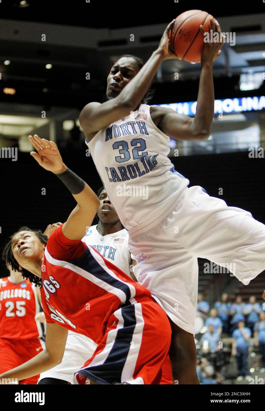 North Carolinas Waltiea Rolle 32 Grabs A Rebound Over Fresno States