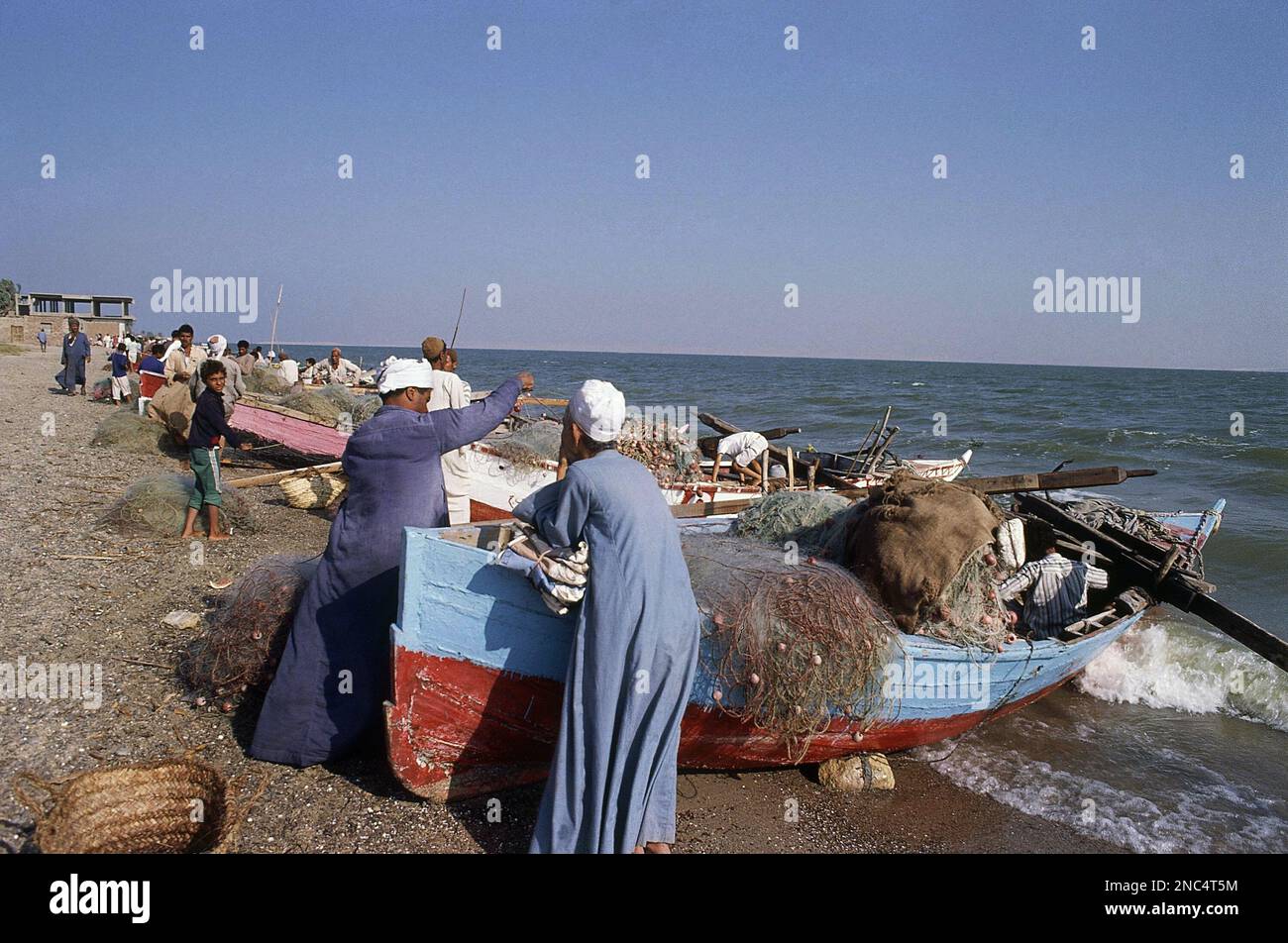 Fishermen at Lake Karoun in Egypt in July 1985. (AP Photo/Paola ...