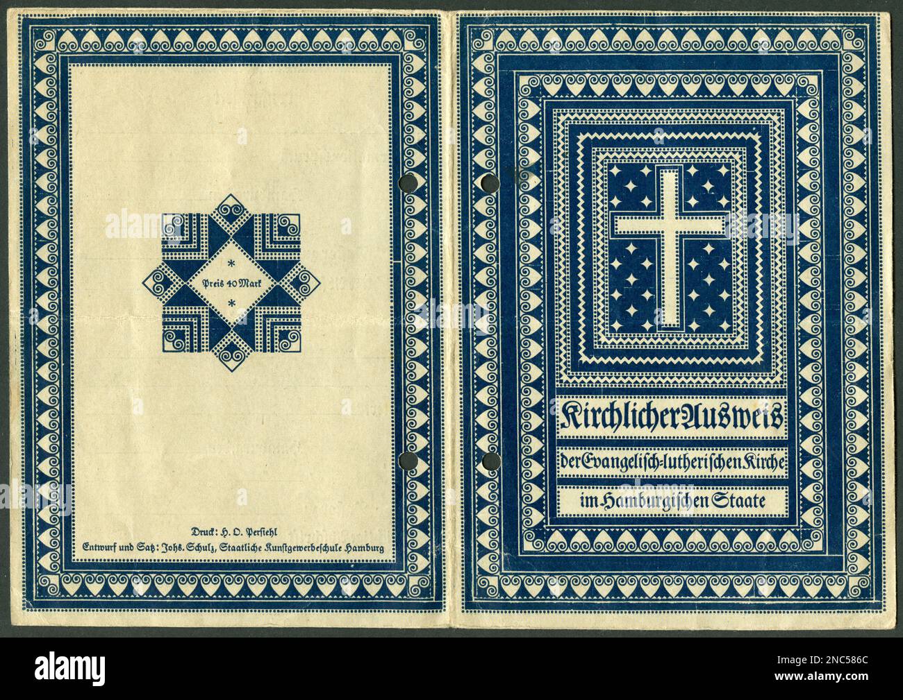 Europa, Deutschland, Hamburg, Kirchenausweis vom 1.4. 1923, angezeigt wird die Taufe in der hamburger Kiche St. Katharinen und die Konfirmation ( 14. März 1937 ) , Hamburg-Borgfelde), Vorder- und Rückseite des Ausweises, Entwurf :  Johs. Schulz, Staatliche Kunstgewerbeschule Hamburg , Rechte werden nicht vertreten . /  Europe, Germany, Hamburg, document  about the baptism in the church St. Katharinen ( 1.4.1923 ) and the confirmation (14.3.1937) in Hamburg-Borgfelde , the front page and the back page of the document, sketched by Johs. Schulz, state arts and crafts school, Hamburg , there are n Stock Photo