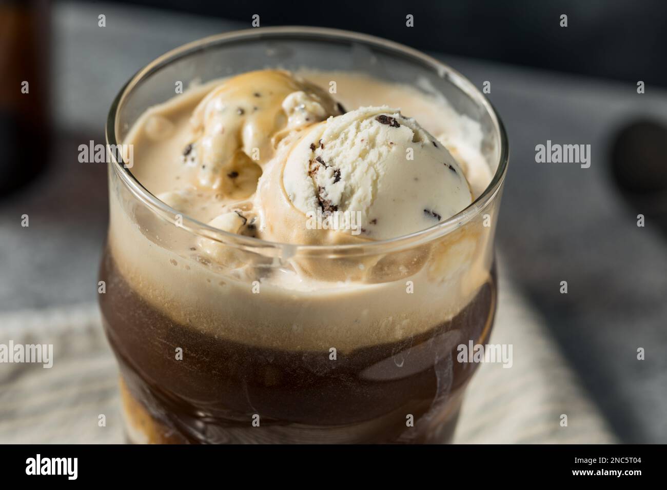 Irish Stout Ice Cream Float with Beer in a Pint Glass Stock Photo Alamy
