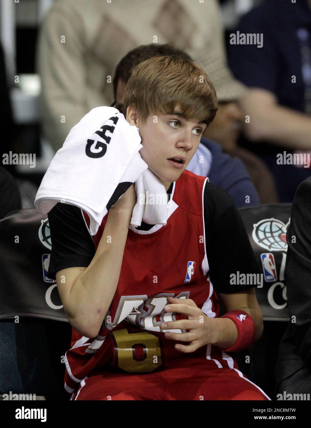 Justin bieber basketball best sale jersey