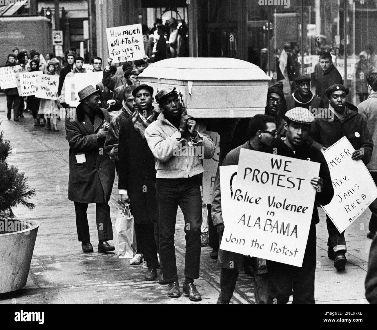 Non violent coordinating committee Black and White Stock Photos ...