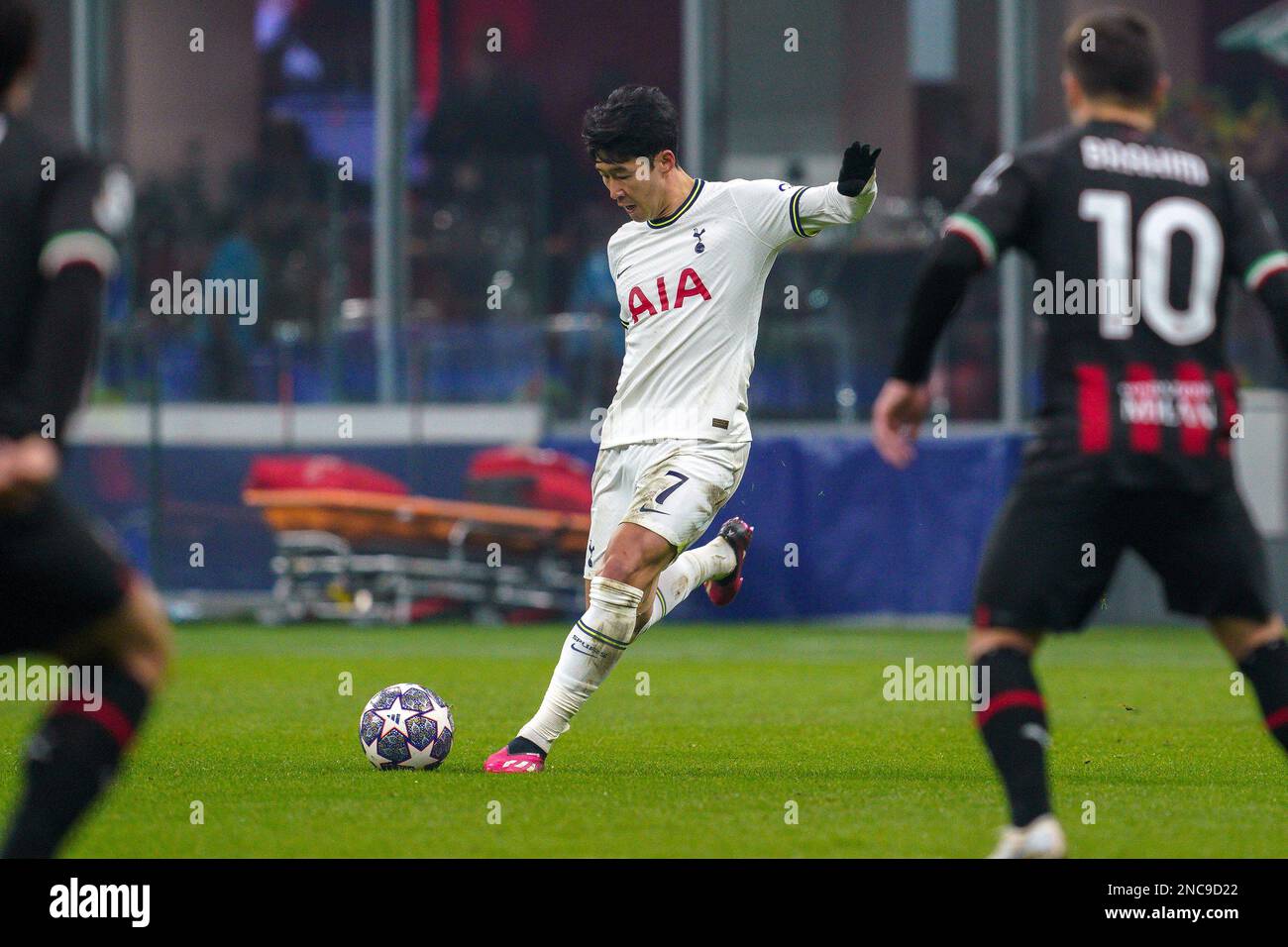 Tottenham Hotspur - AC Milan Live - Champions League: Football