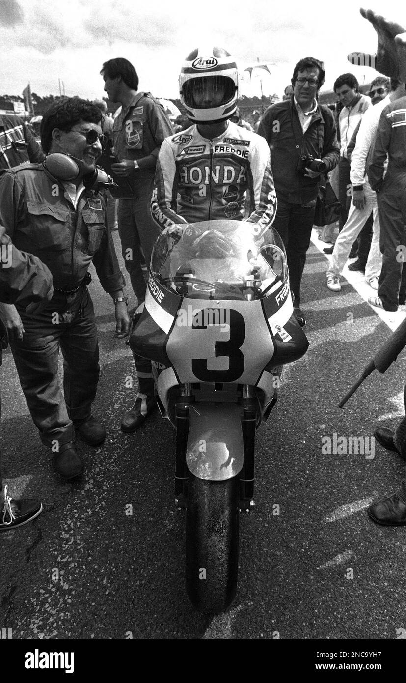 Motorcycle racer Freddie Spencer on his motorbike for the Grand Prix in ...